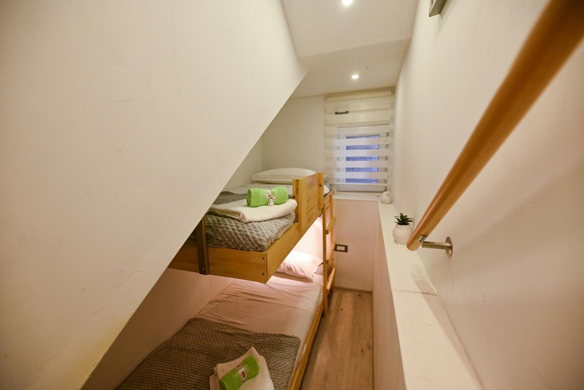 New,Close To The Beach Apartment With Domestic Olive Oil And Wine Трогир Экстерьер фото